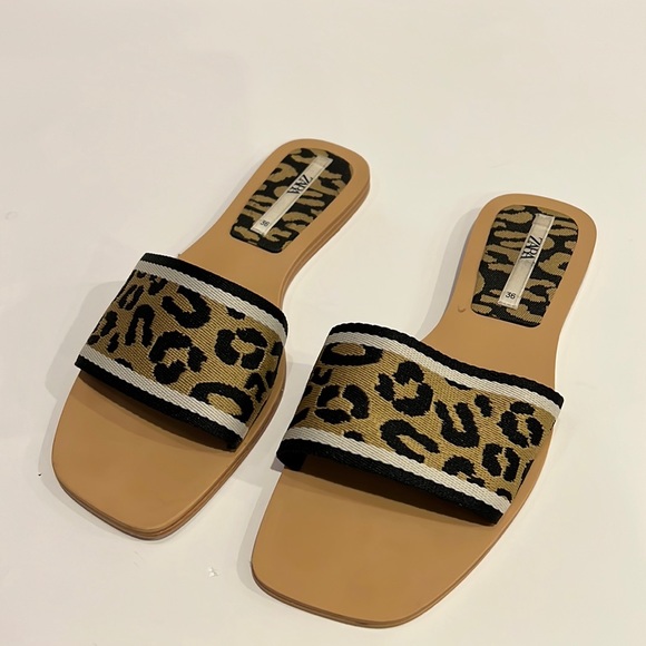 Zara Leopard Print Sandals size 6 - Picture 2 of 4